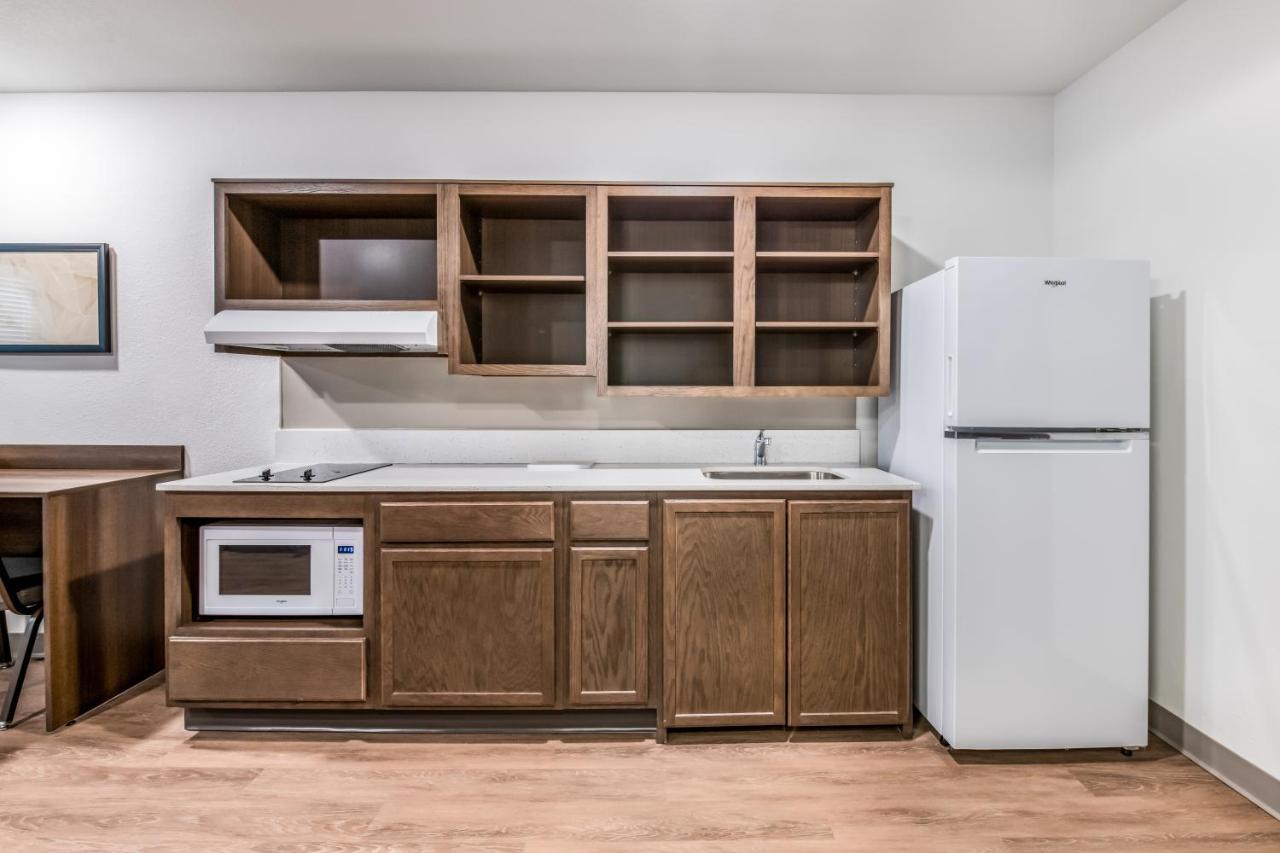 Woodspring Suites Charlotte - University Research Park Bagian luar foto